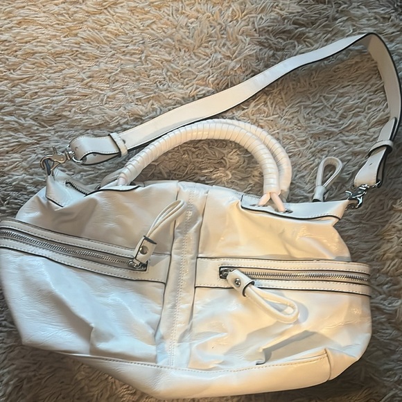 London Fog White Shoulder Bag - Picture 10 of 14